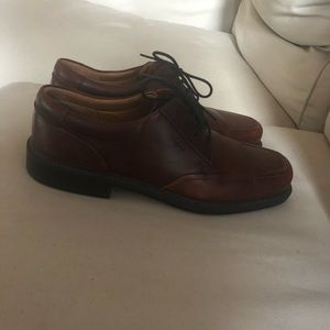 Men’s Ecco Leather Dress Shoe - Size 11 - Brown